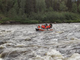 F�r gro�e Ansicht bitte klicken- Driftingboot an der Einfahrt zum Canyon
